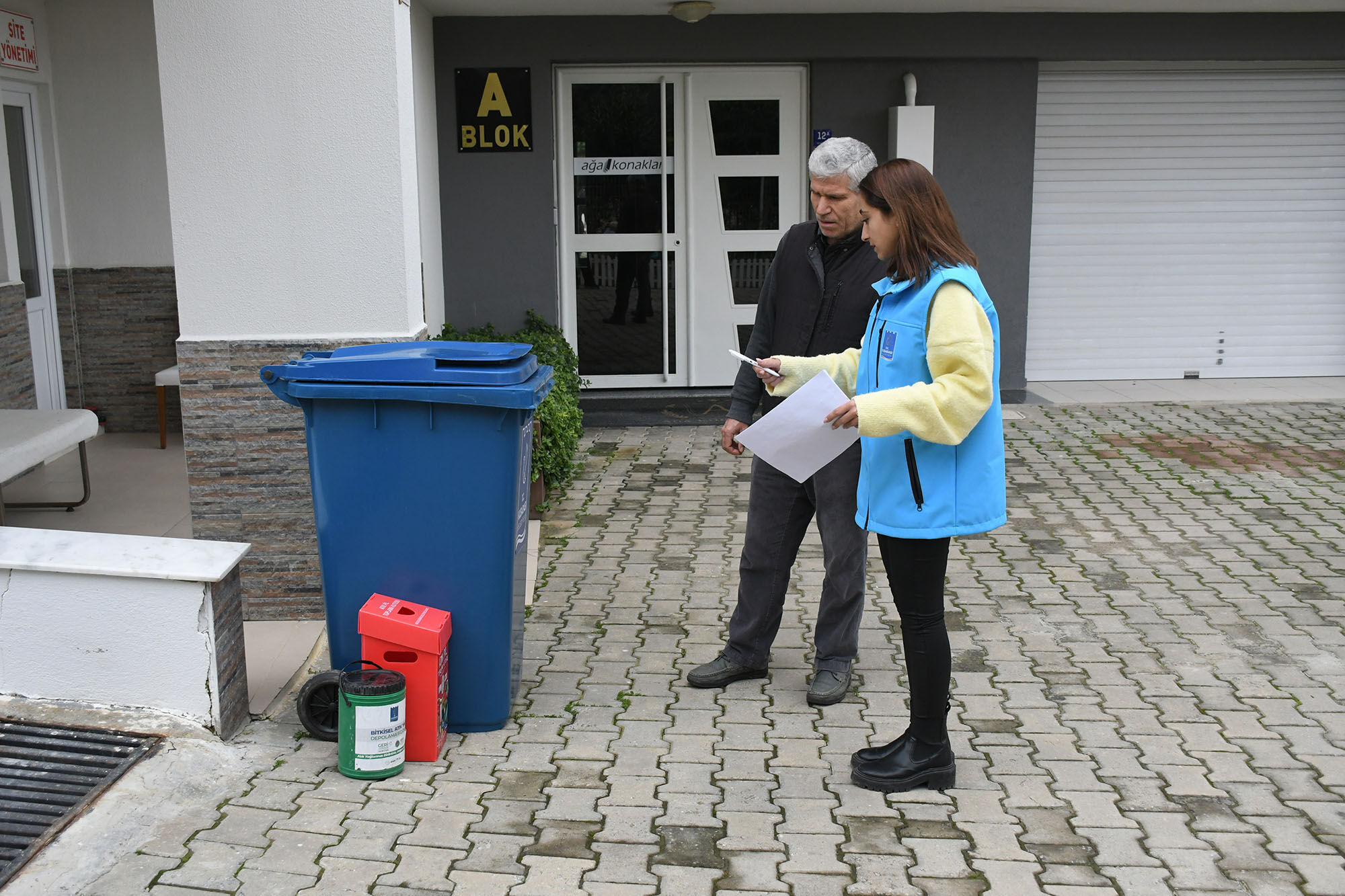Kuşadası’nda ‘Evde Dönüşüm’ Ege Mahallesi’nde başladı