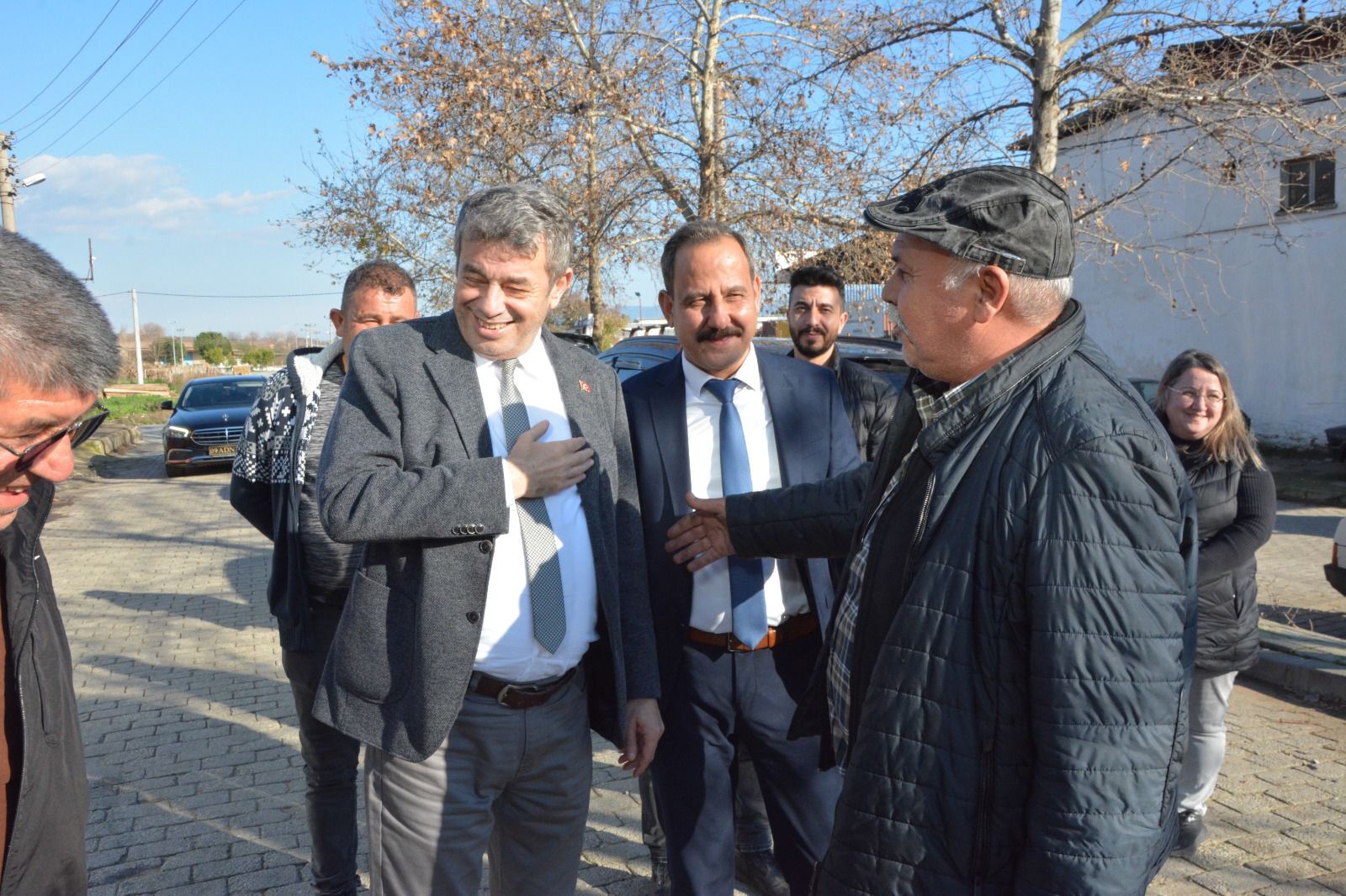 Kuyucak esnafının yanında iki güçlü isim