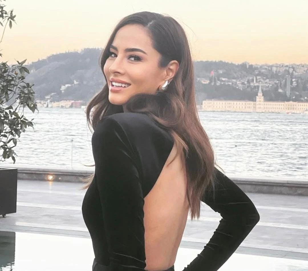 Özlem Conker Kaç Yaşında