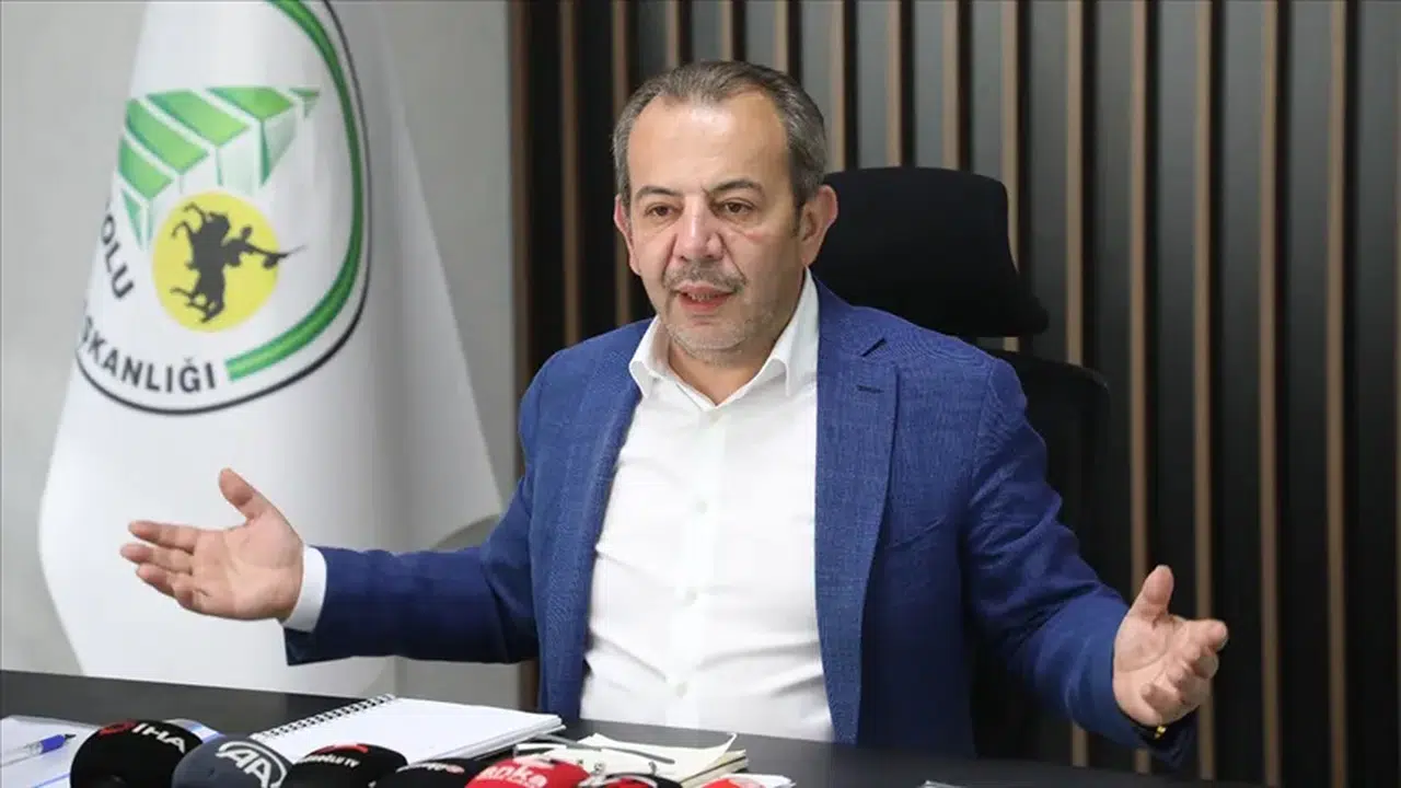 Tanju Özcan Kim