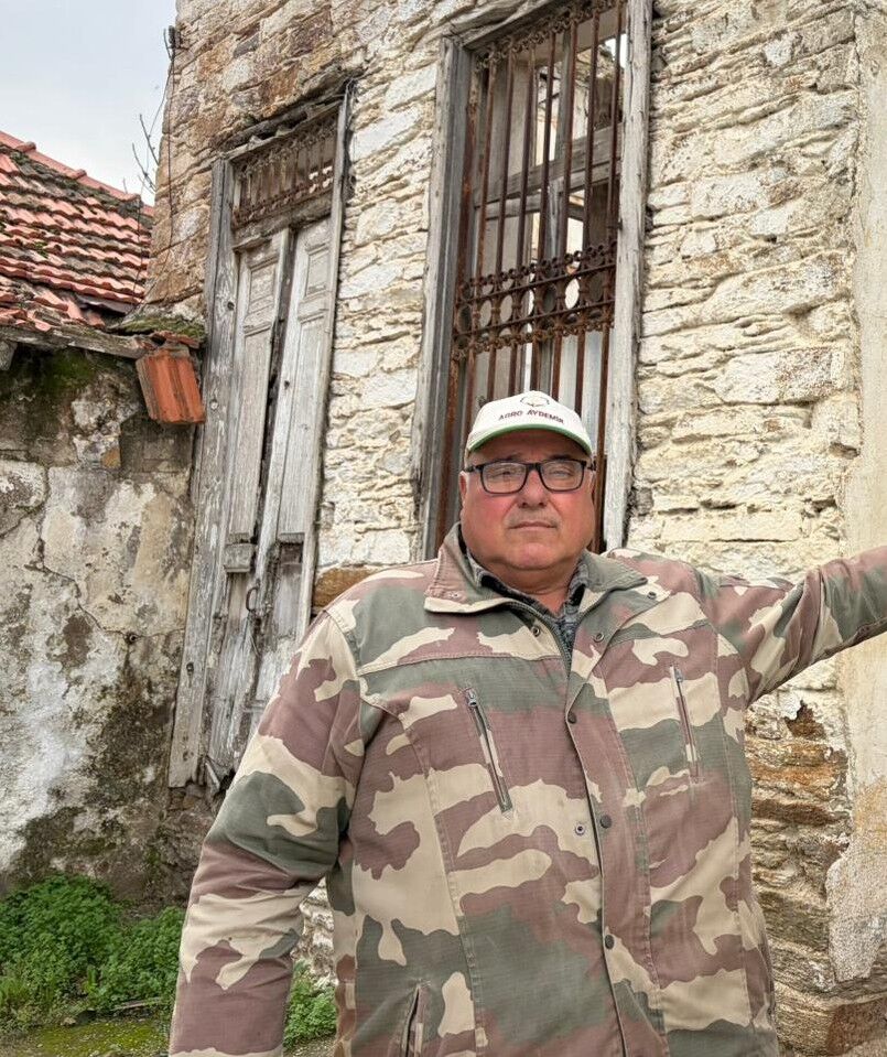 Türkiye’de sayılı olan Atatürk Heykeli’nden birisi Aydın’da