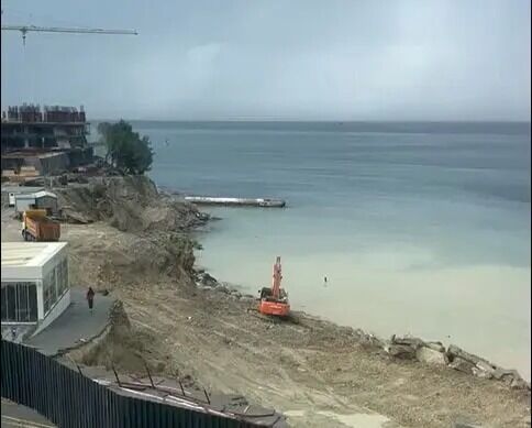 Kuşadası’ndaki olayla ilgili firmadan açıklama: “Yağışlara bağlı olarak zayıflama meydana gelmiştir”