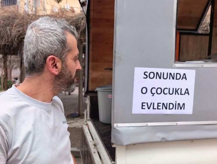 Vatandaşın lokma döktürme gerekçesini öğrenenler şaşkınlığını gizleyemedi
