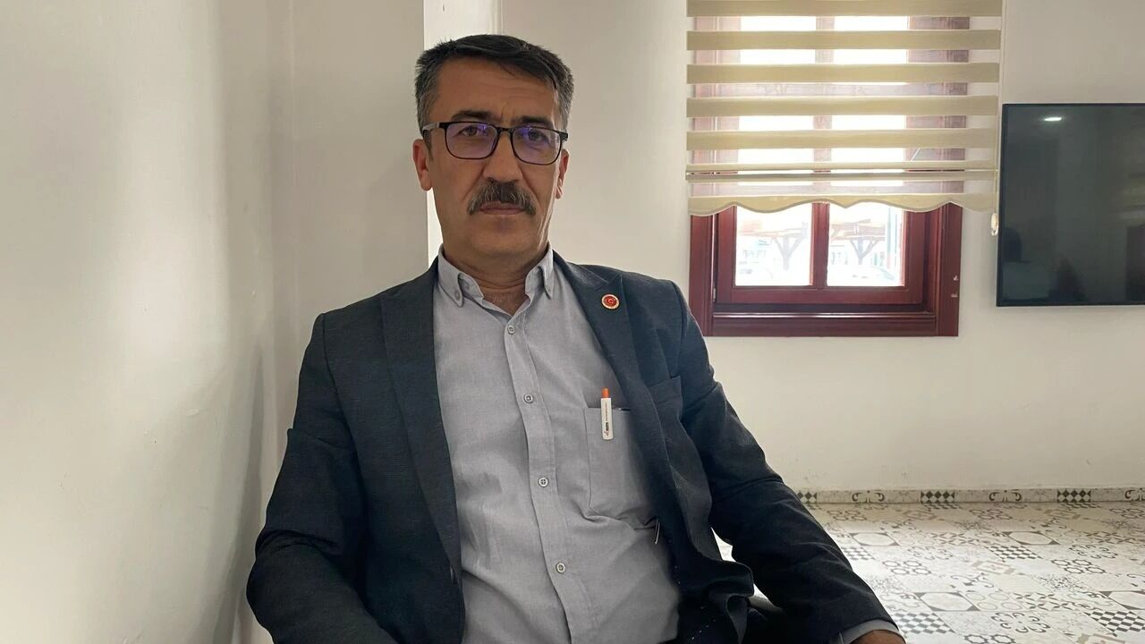 Mahalledeki dere vatandaşları korkuttu! Muhtar Yavuz, vatandaşlara taşkınlara karşı çağrıda bulundu