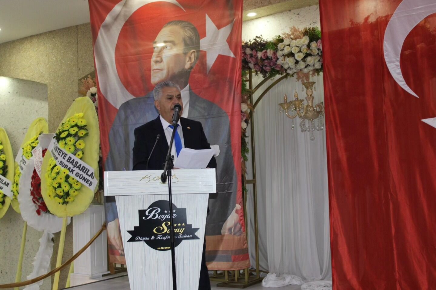 Kuşadası'nda çeyrek asır sonra başkan değişti!