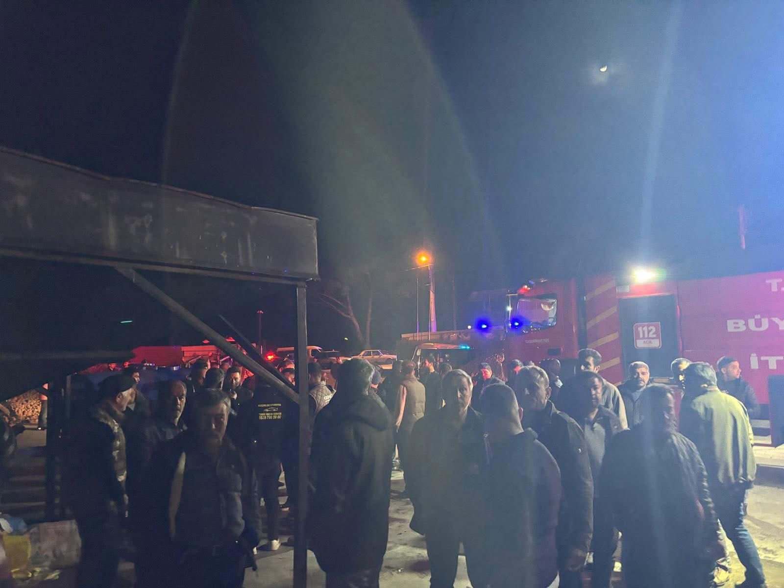 Aydın'da korku dolu anlar! Çam fıstığı fabrikasını alevler sardı