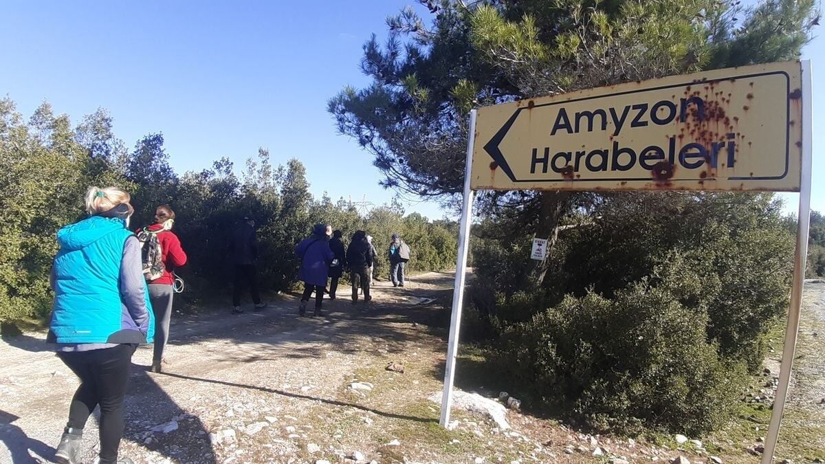 Aydın’ın öksüz antik kenti definecilerin hedefi oldu