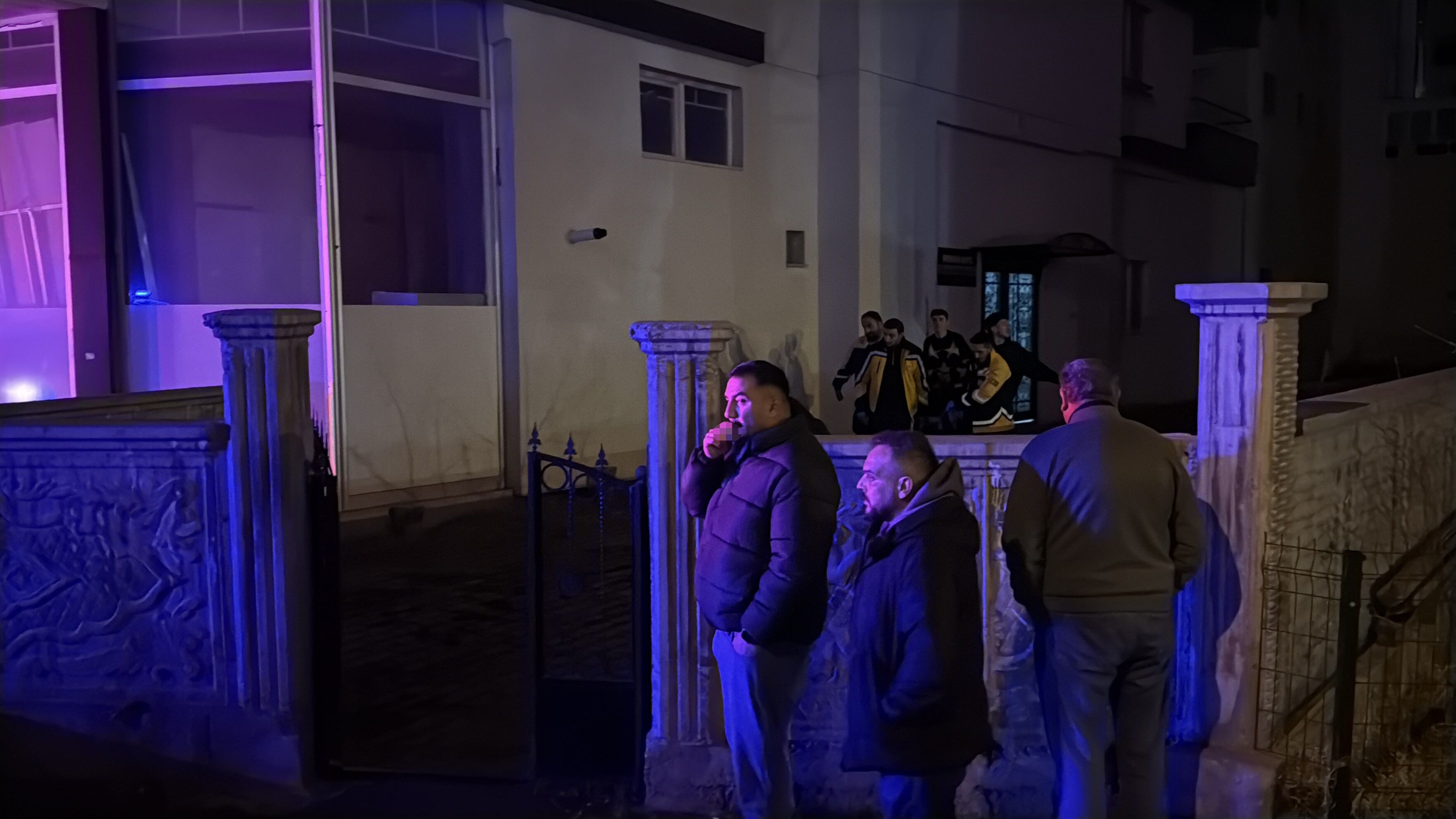 15 yaşındaki çocuk babasını ve ağabeyini öldürüp babaannesini ağır yaraladı