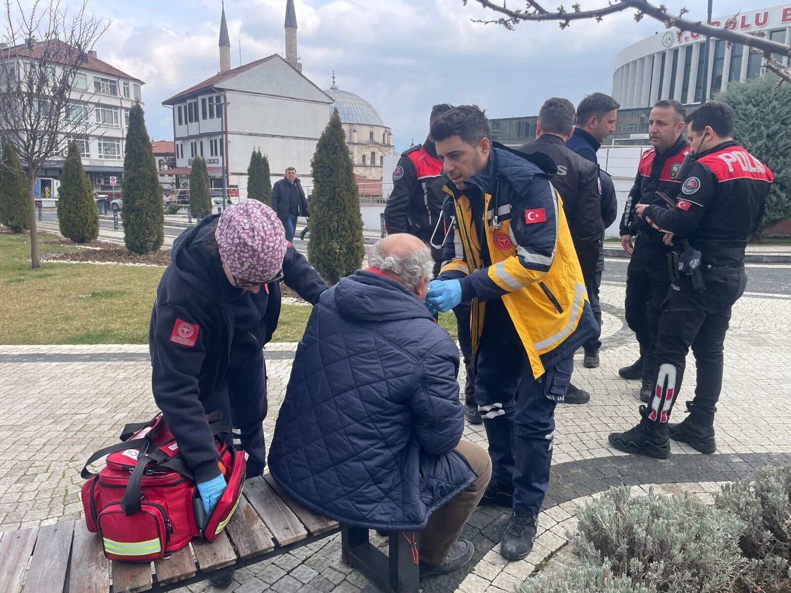 Üniversite öğrencisi tarafından darbedilen yaşlı adam kurtarılamadı