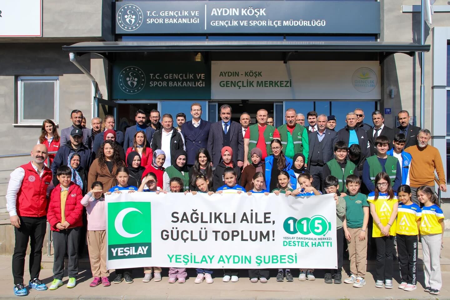 Ak Parti Aydin Il Baskani Erdemden Basket Sovu Aydinin Protokolu Basketbol Turnuvasinda Hunerlerini Sergiledi 643681 E6397167Bf179F0Eb3E4Fa6892E03B06