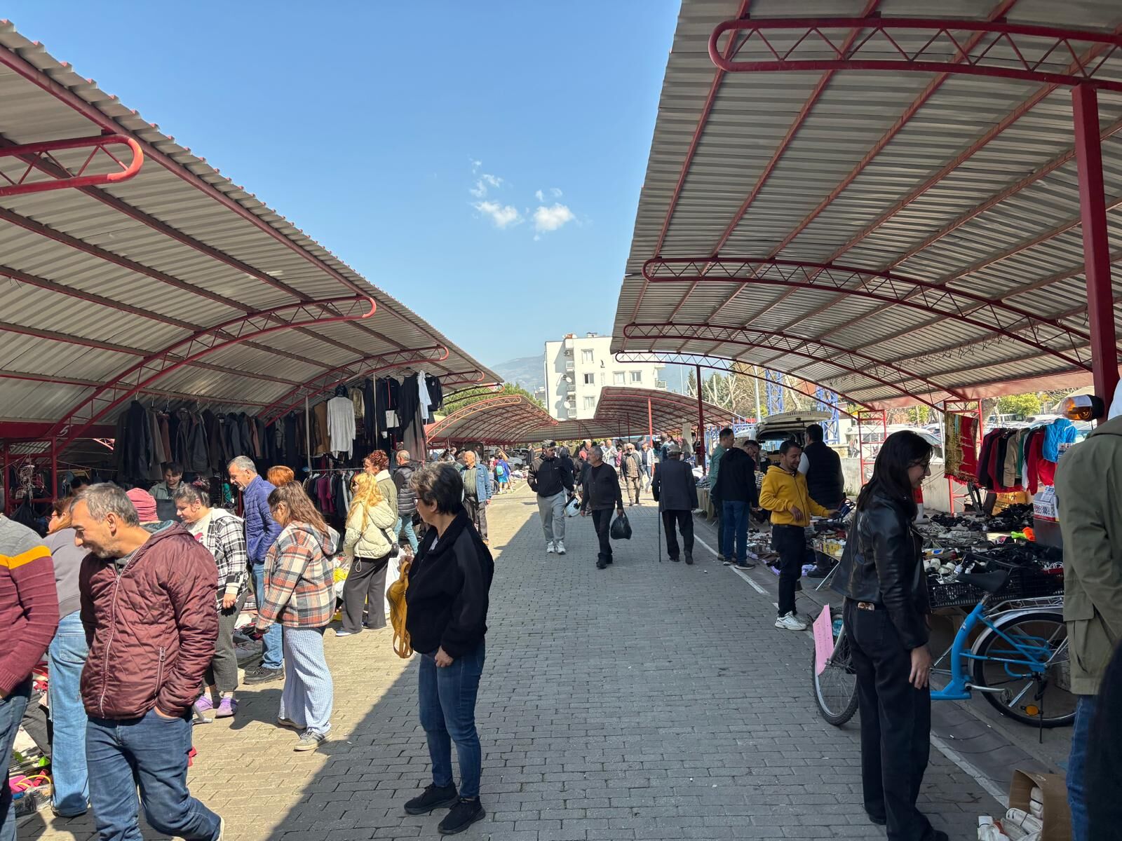 Aydinda Alisveris Aliskanligi Degisti Vatandaslar Ikinci El Pazarina Yoneldi 650277 Ca32E2B3360B7655790D75E812Cfff25