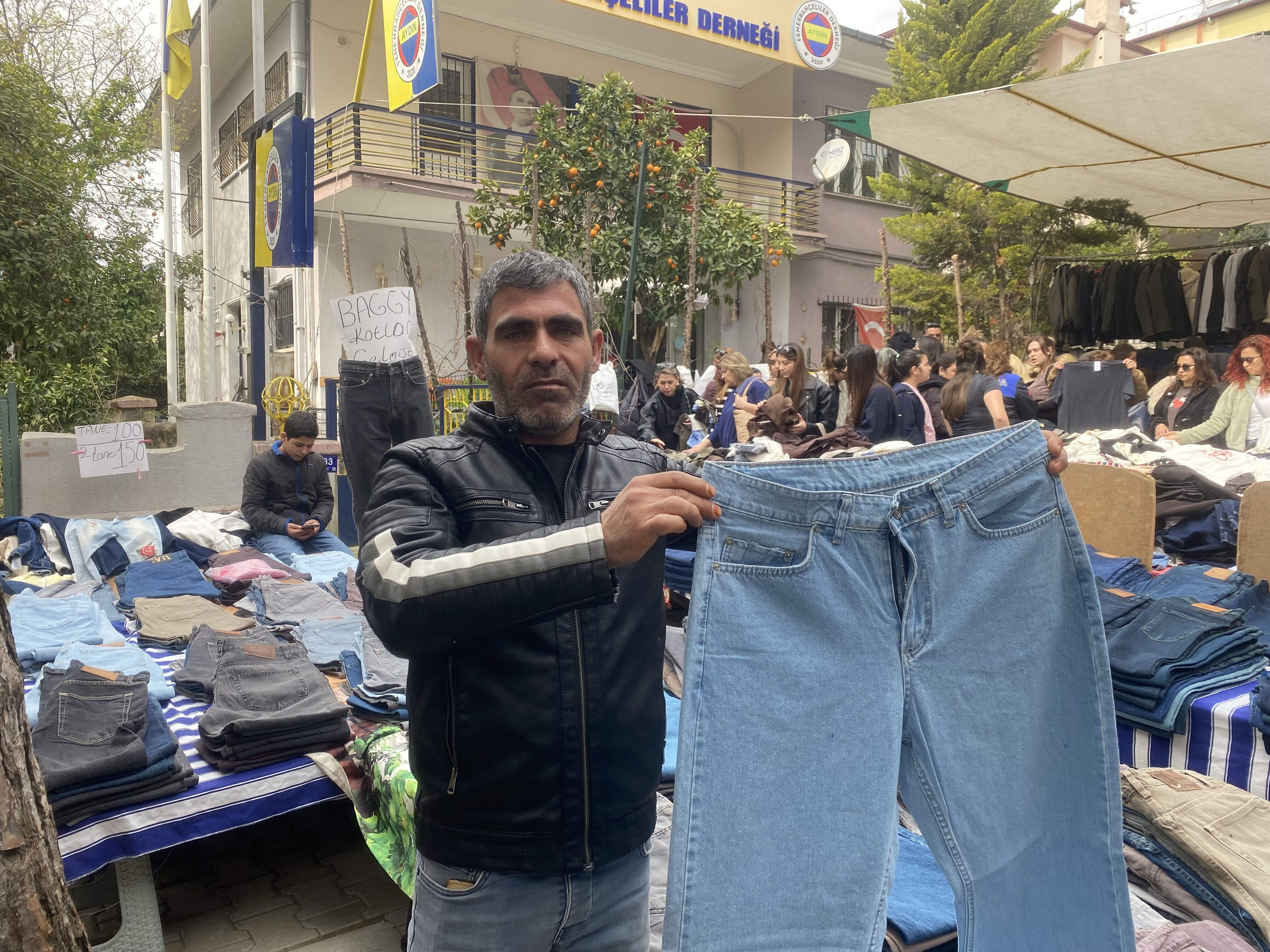 Aydın’da bayram alışverişinde salaş pantolon furyası
