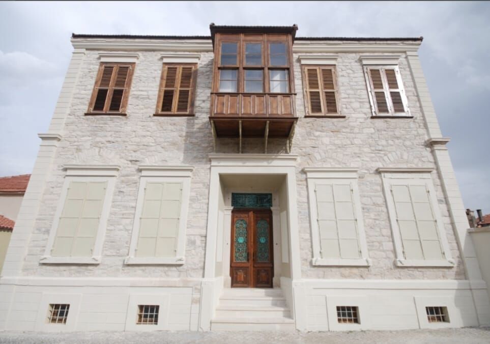 Aydın’da yaşayan Şeyh’in izini sürdü: Yazar Kayacan Aydın’ın tarihi belleğine ışık tutuyor