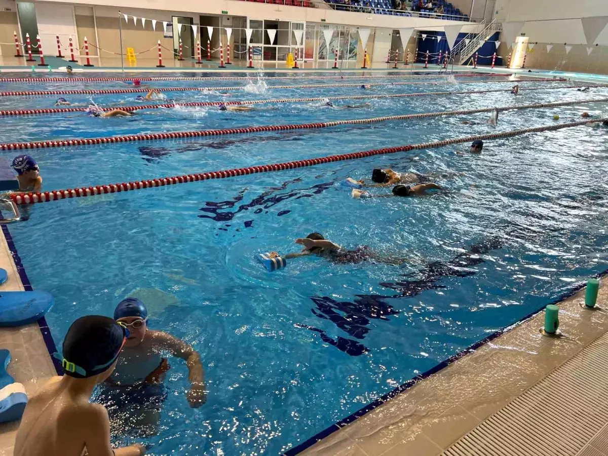 Aydın’da Yüzme Havuzları Ve Plaj Sporları Etkinlikleri