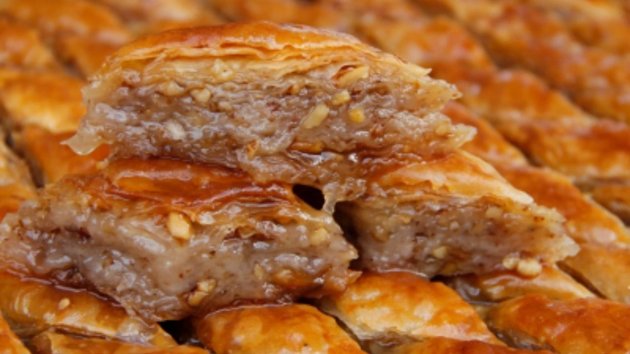 Baklavacı Faruk Güllü Kaç Yaşında
