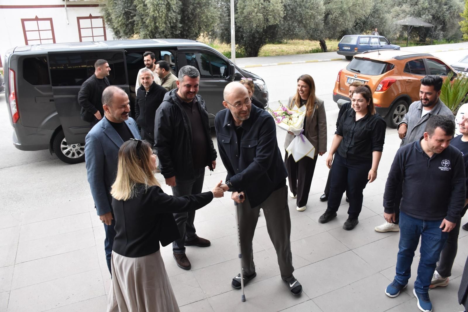 Baskan Zencirci Hastane Cikisi Eve Ugramadan Belediyeye Ugradi 650460 F496880Cbd8Cfabb93B648Dd5E68693C