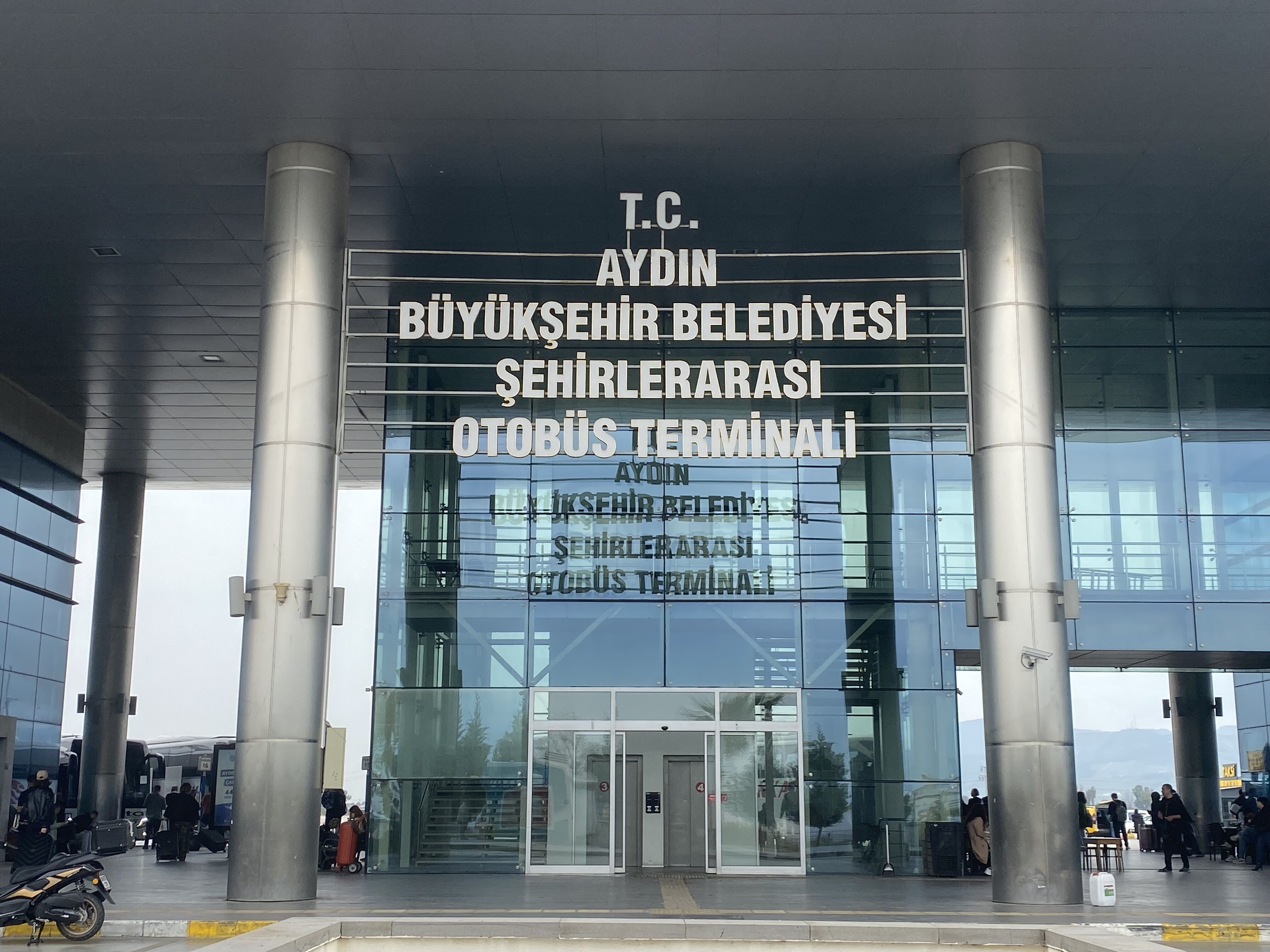 Bilet Fiyatlarina Gelen Zam Otogari Bos Birakti Bayramda Beklenen Yogunluk Yasanmadi 648323 B8C7A641E4467725E75A6Ab47Fa6125A