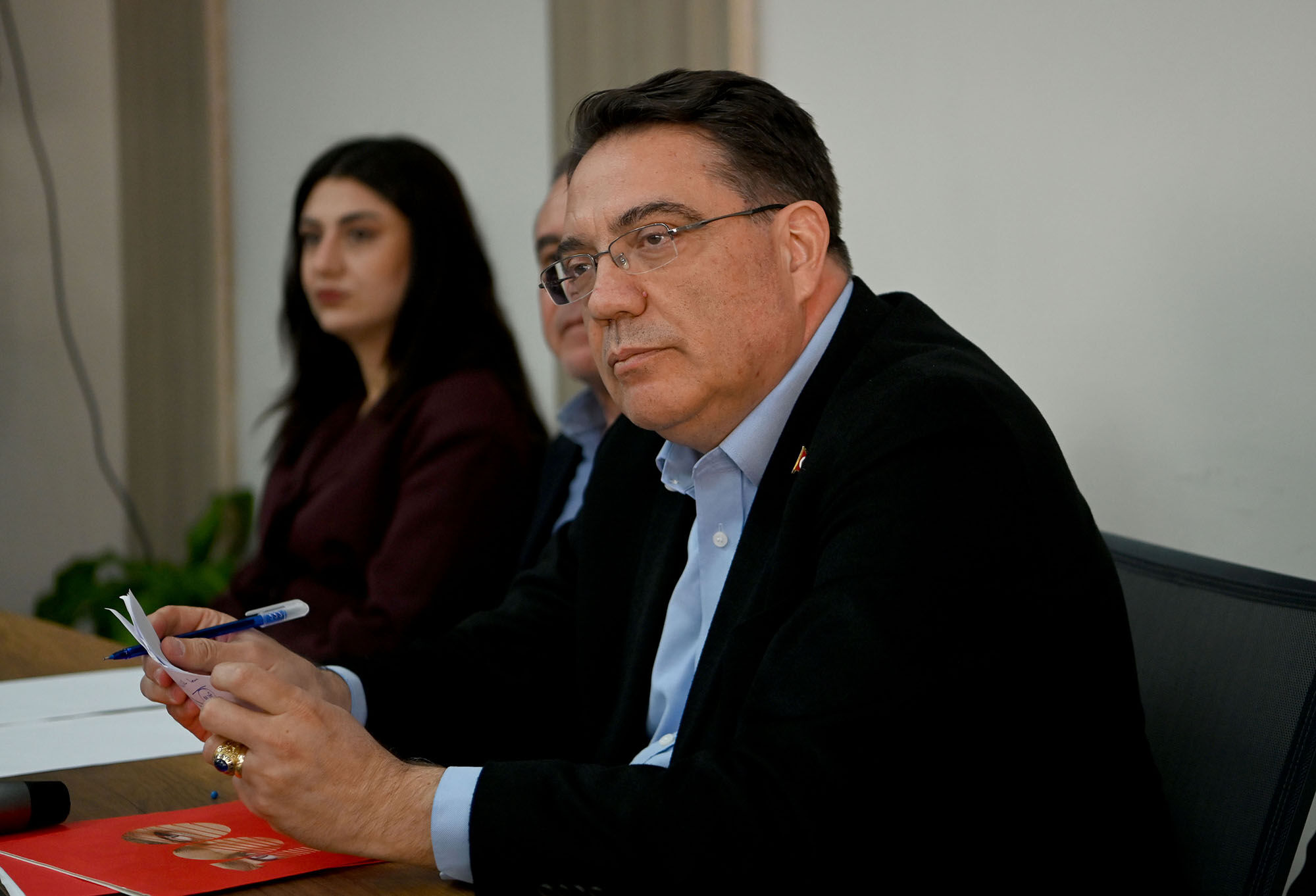 Chpden Kusadasinda Milli Savunma Politikalari Paneli Turkiyenin Askeri Gucu Ve Bolgesel Riskler Masaya Yatirildi 646373 8B96Bd1Ae56B75C1C4Bd7C86A1518087