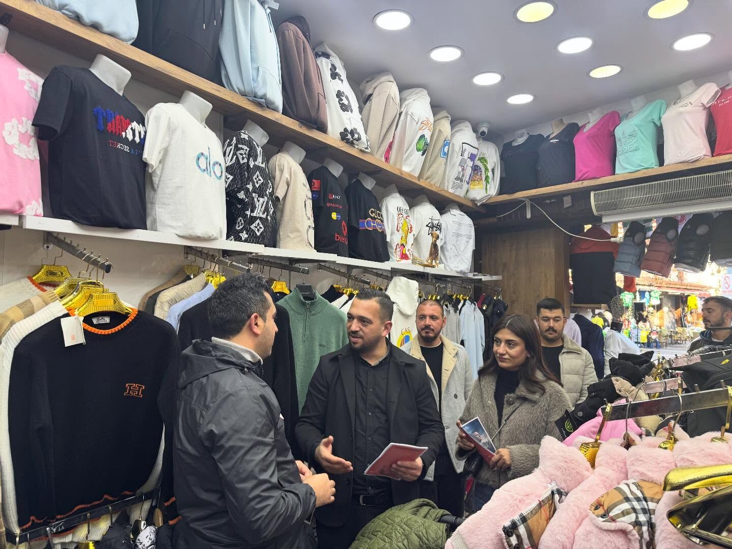 CHP’li Gündoğdu Aydın’da gençlerin problemlerini anlattı