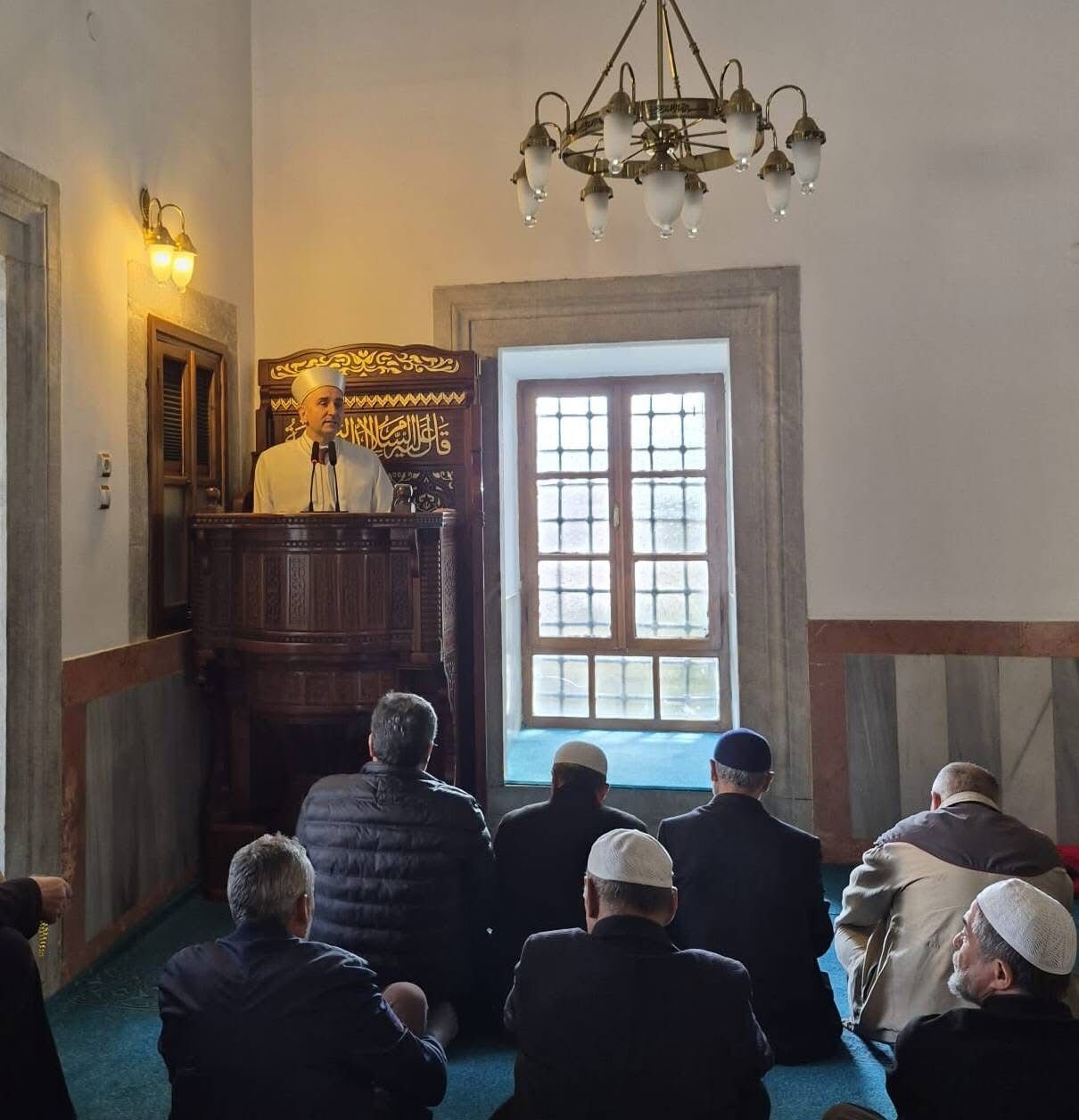 Diyanet Akademisi Daire Baskani Unluden Aydinda Cuma Sohbeti 644833 A2E1D69D258E5221110Df438Efa89440