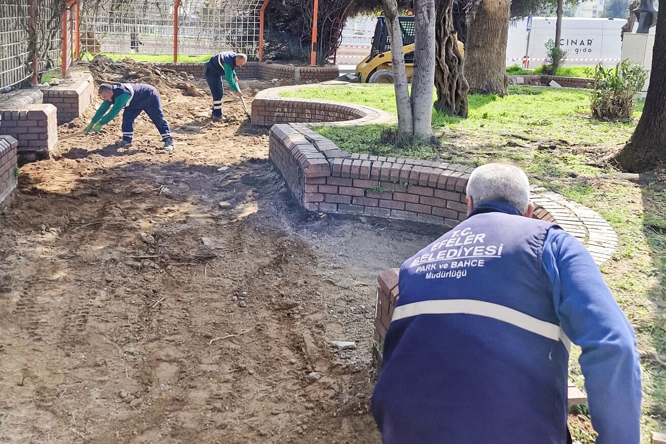 Efeler’de yeşil dönüşüm: Gül Esin Parkı yeni yüzüyle ışıldıyor