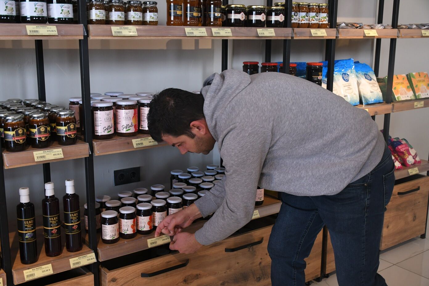 Gunelin Yerel Uretim Vizyonu Kusadali Kadinlarin El Emegi Ada Market Raflarinda Degerleniyor 644788 6Adf5835E6Aedfffc452D5Cdccb4B28B