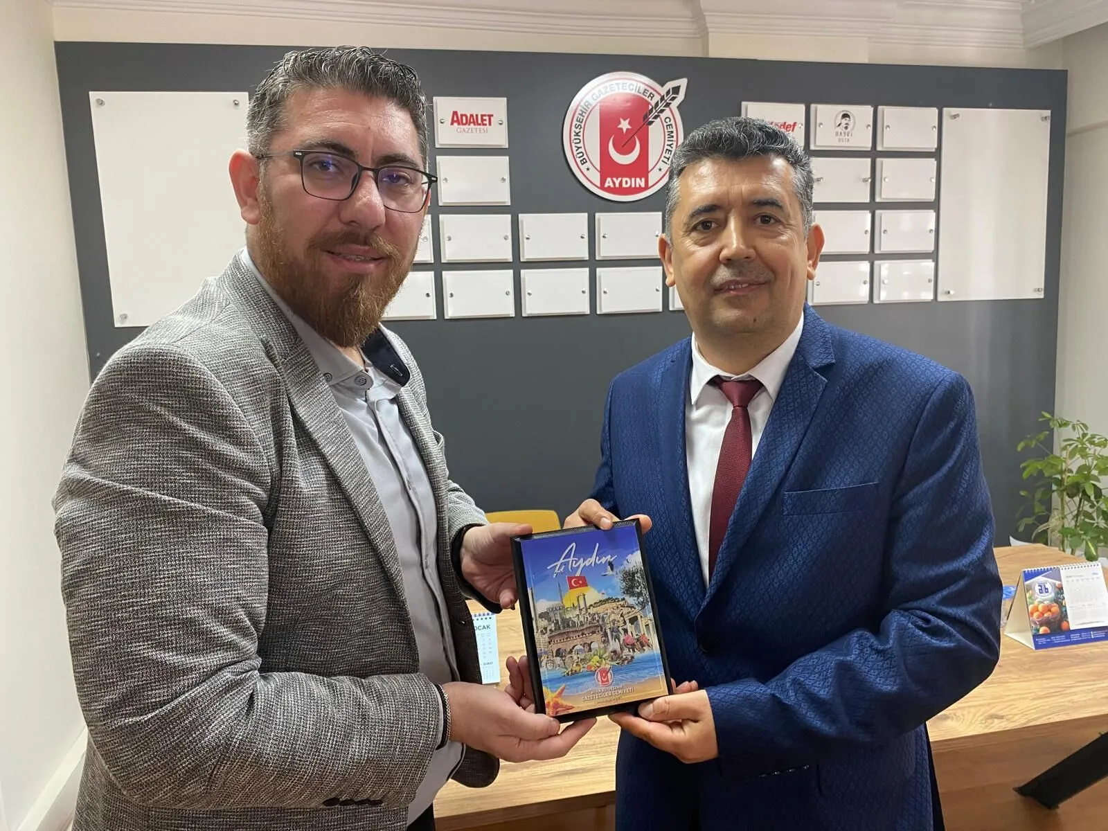 Mudur Sagun Aydinda Gazetecilerle Bir Araya Geldi 646030 5Cdf8C205C0A990Fcd9B5Ab45D4498Cb