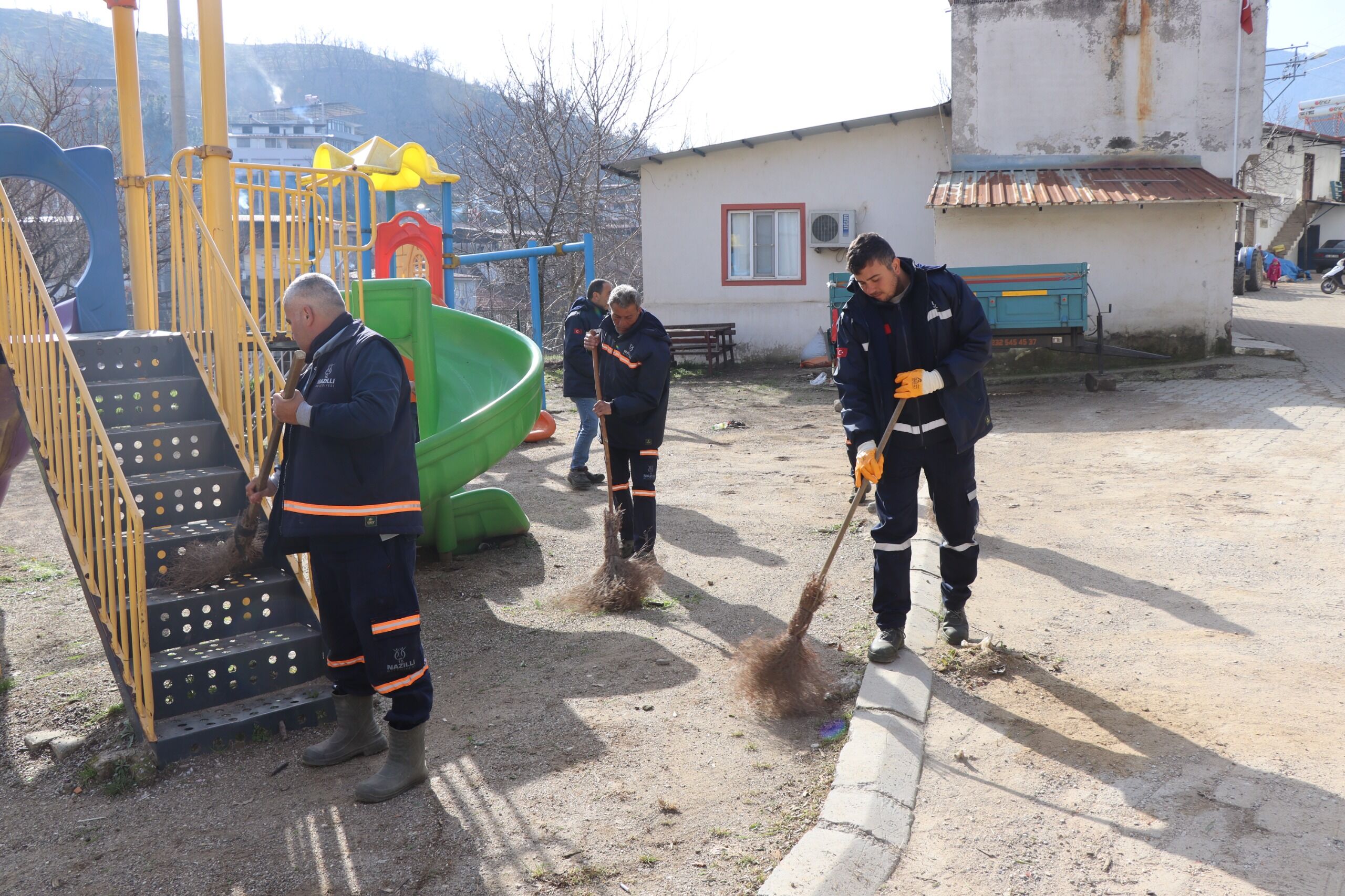 Nazilli Belediyesi’nden 82 mahallede bayram temizliği