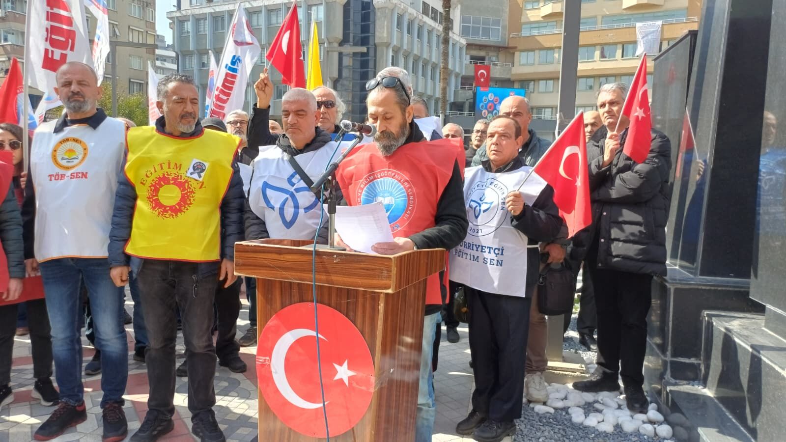 Nazillide Egitimciler Siddete Karsi Ses Yukseltti Guvenlik Aciginin Bedelini Canimizla Mi Odeyecegiz 643920 8E297886Adbed5700B94Ed6906068B44