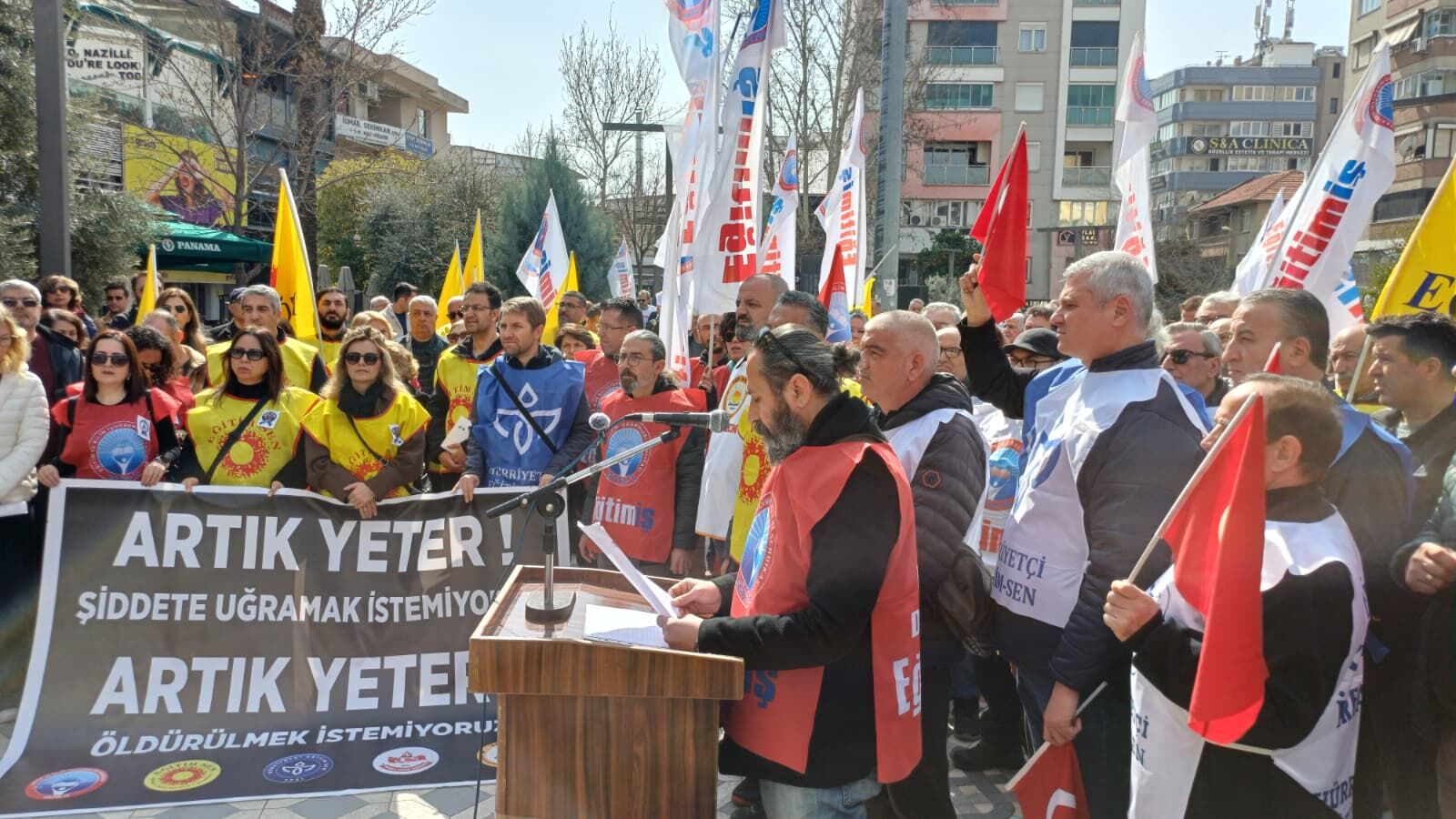 Nazillide Egitimciler Siddete Karsi Ses Yukseltti Guvenlik Aciginin Bedelini Canimizla Mi Odeyecegiz 643920 Cd9D790E48D0Ef2B37F6B81136Ea469E