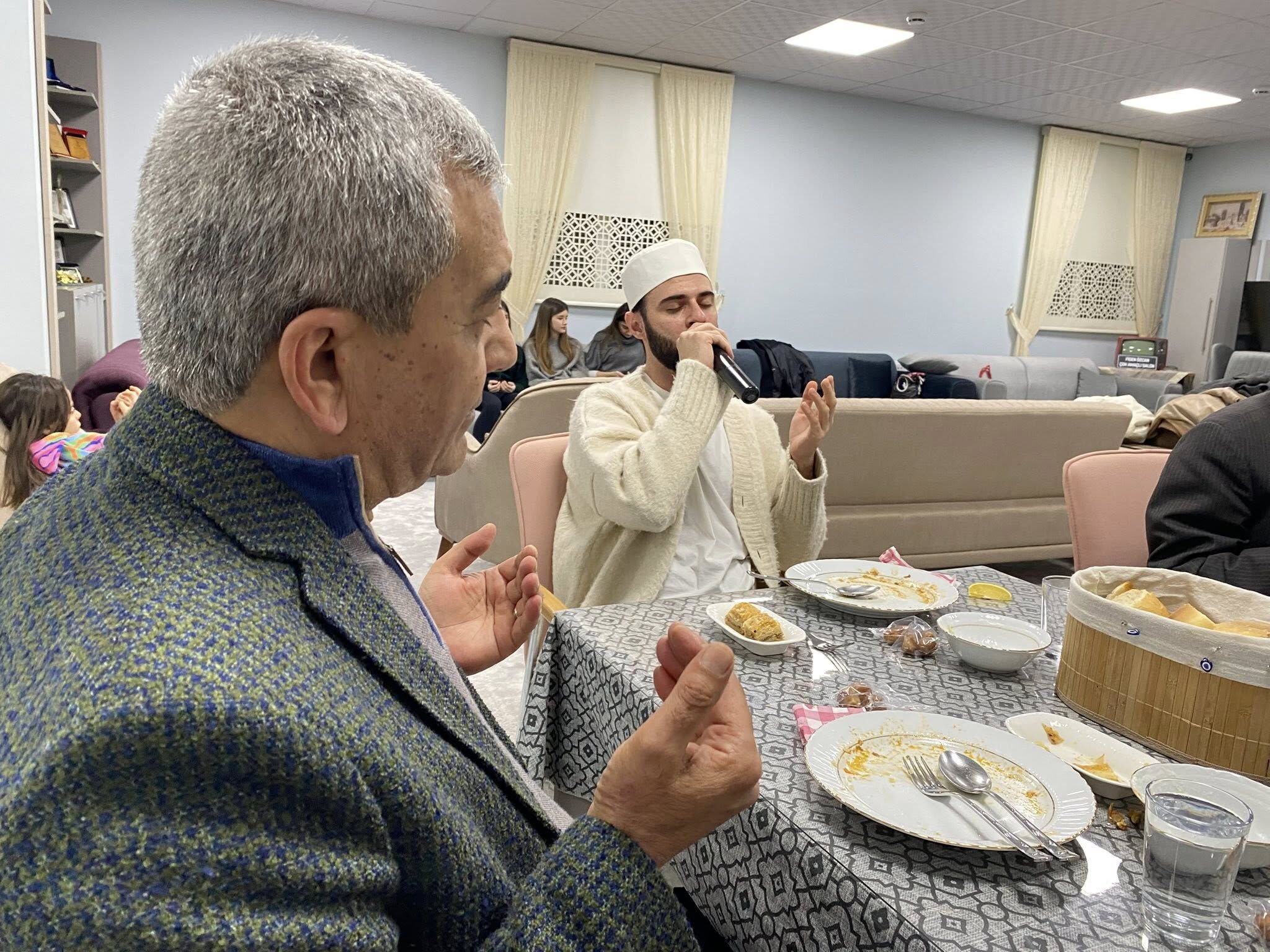 Nedim Kaplan Aydın’ın yaşlı çınarlarını unutmadı