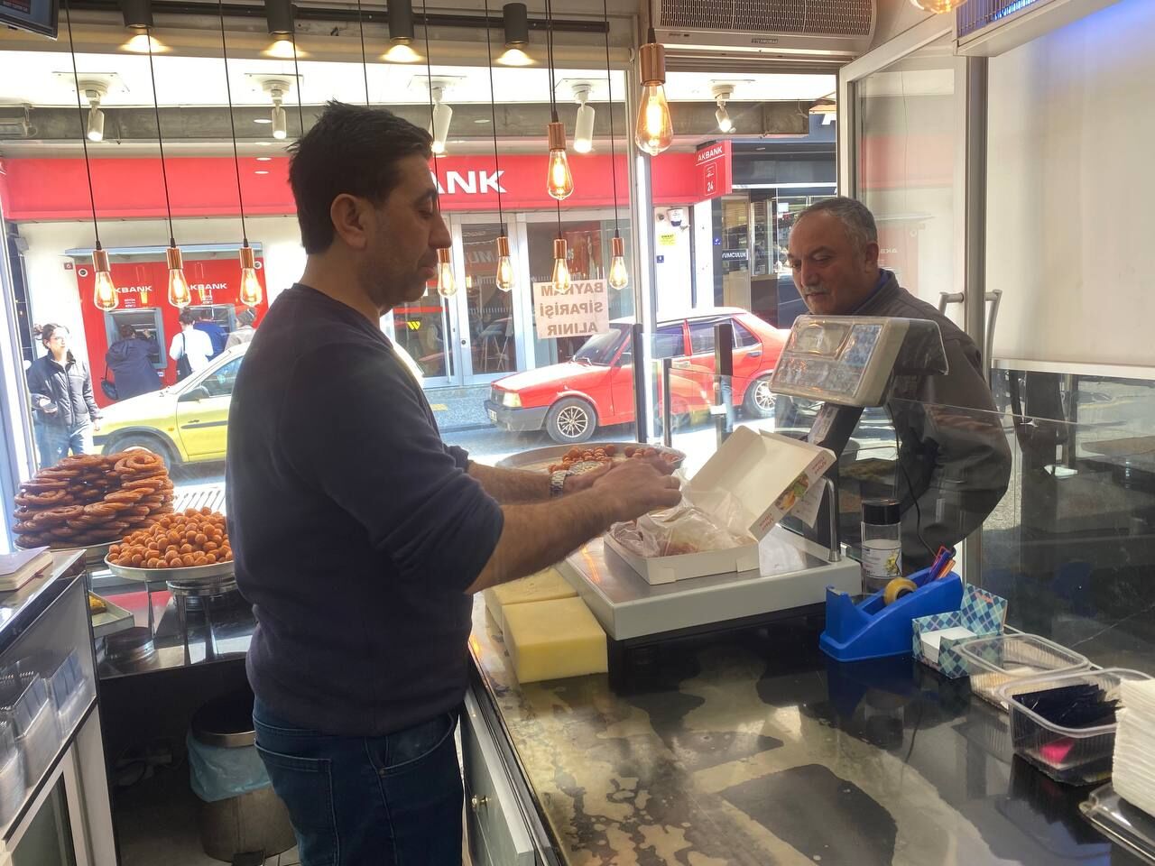 Ramazan, Söke’deki tatlıcıların yüzünü güldürdü