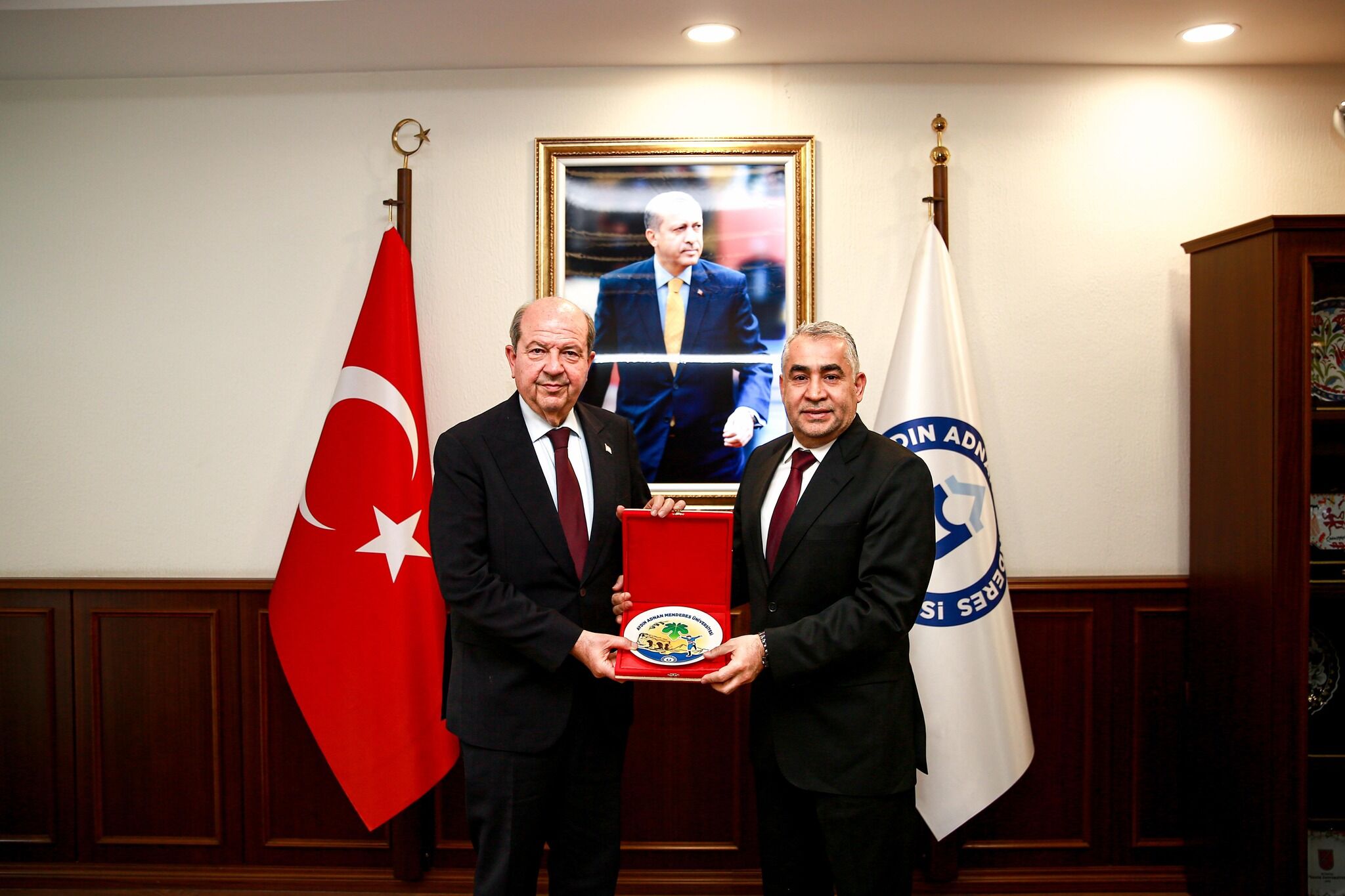 Rektor Kent Kktc 5Inci Cumhurbaskani Tatari Agirladi Rektor Kent Buyuk Bir Onur Ve Memnuniyet Duyduk 650482 9C75F90Bda3C595Ee539Ba6Fa2D7Deac