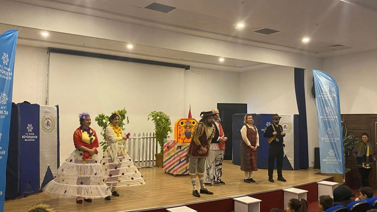 Tiyatro Ve Çocuk Atölyeleri Aydın