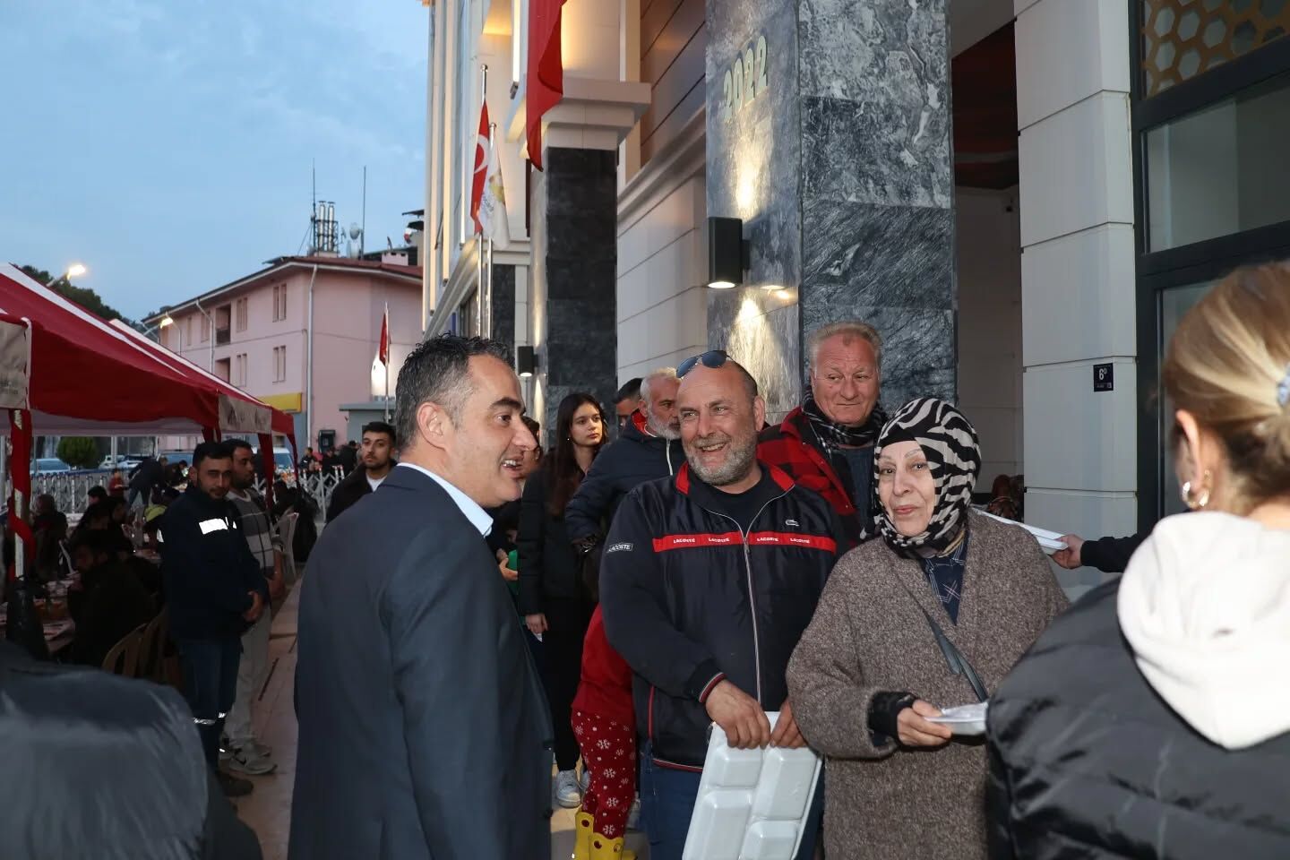 Aydın’da sıcak Ramazan sofrası: Başkan Arıcı hemşehrileriyle buluştu