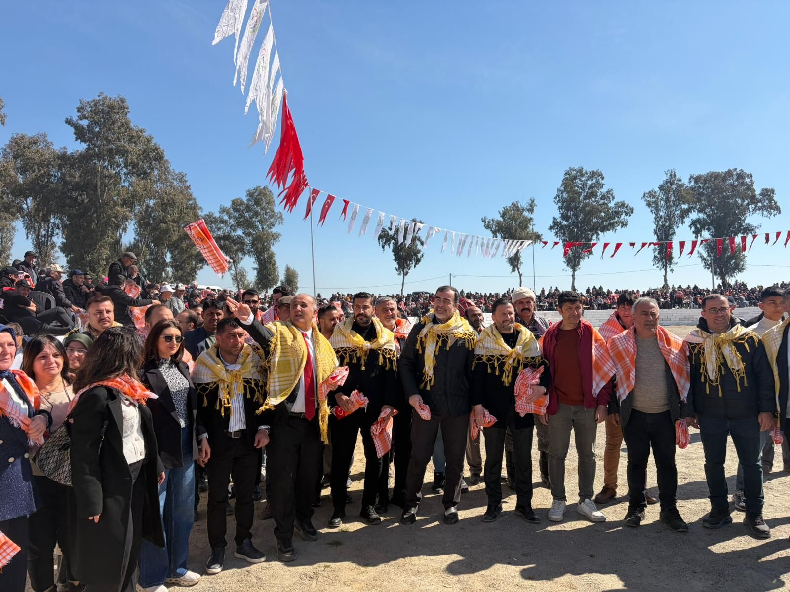 İncirliova’da deve güreşi heyecanı başladı: 184 deve arenada kıyasıya mücadele etti