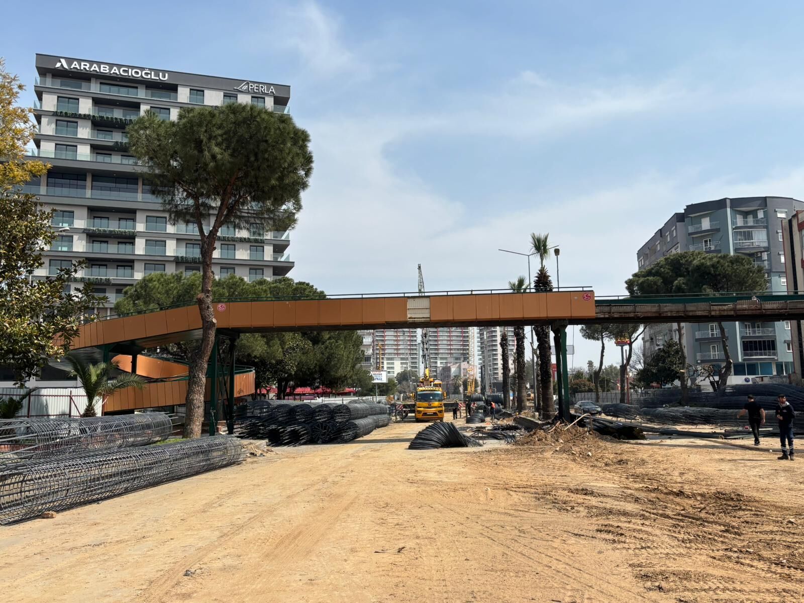 Aydın’daki 42 yıllık üst geçit kaldırıldı