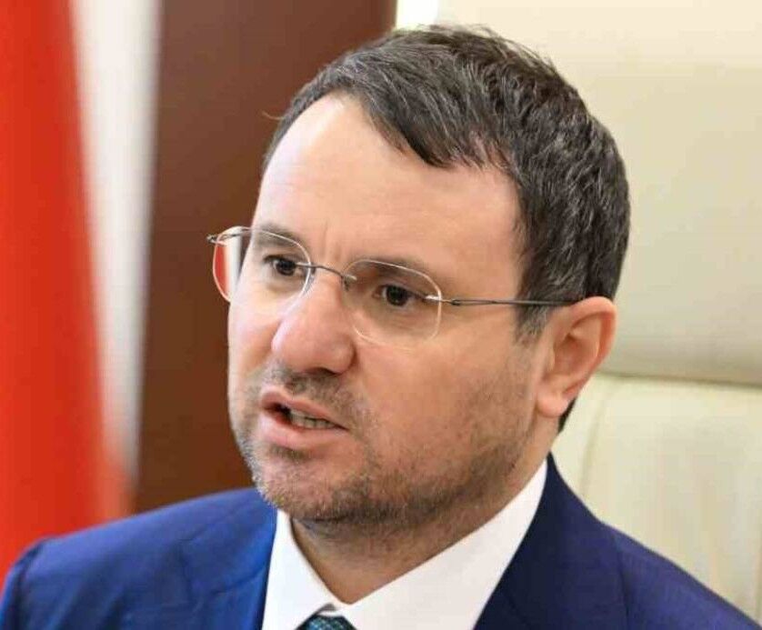 Tapu müdürü yaptığı sorgulama nedeniyle tutuklandı