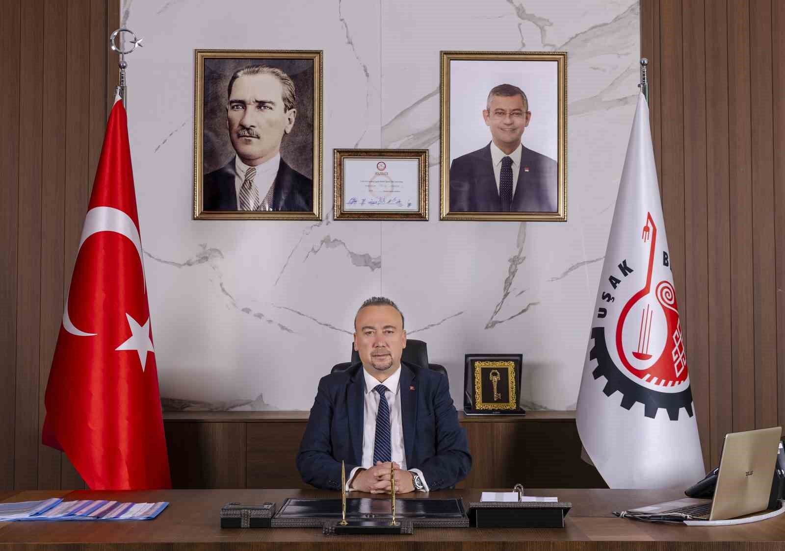 3 ilde eş zamanlı operasyon! Uşak Belediye Başkanı Yalım dahil 11 kişi gözaltına alındı