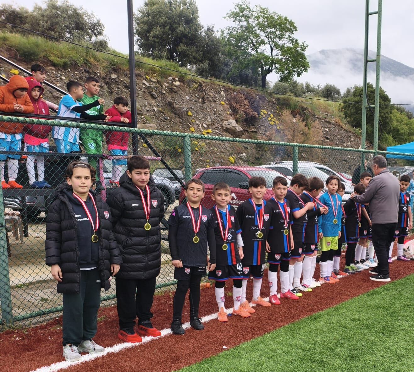 23 Nisan Coşkusu Futbol Sahasına Taşındı (6)