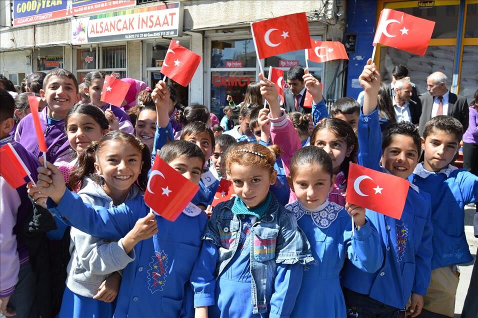 23 Nisan Okullar Tatil Edilecek Mi