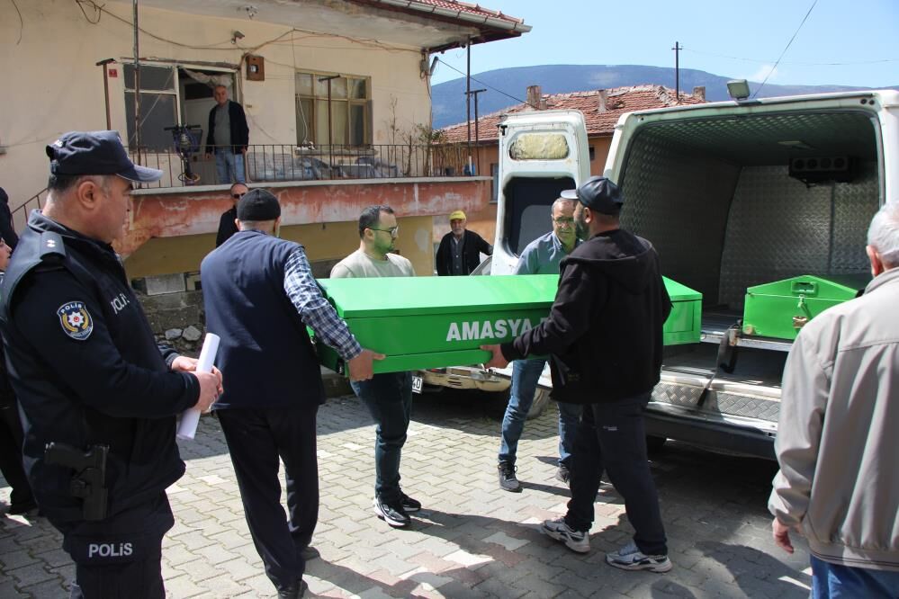 4 Kişilik Aile 11 Yıl Içinde Yok Oldu! Farklı Tarihlerde Aynı Nedenle Öldüler (3)