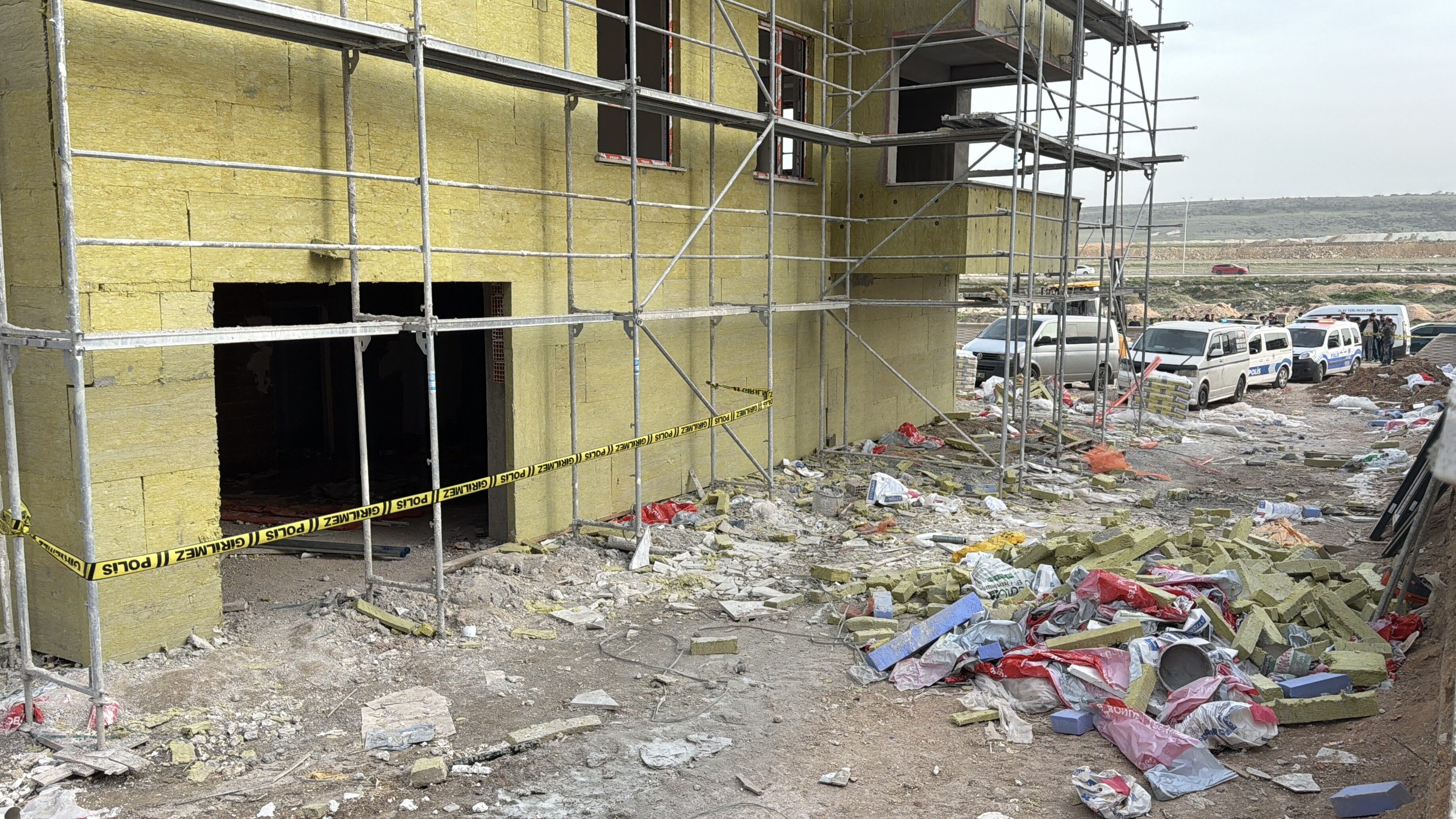 6 Katlı Binada Feci Olay! Asansör Boşluğuna Düşerek Hayatını Kaybetti (3)