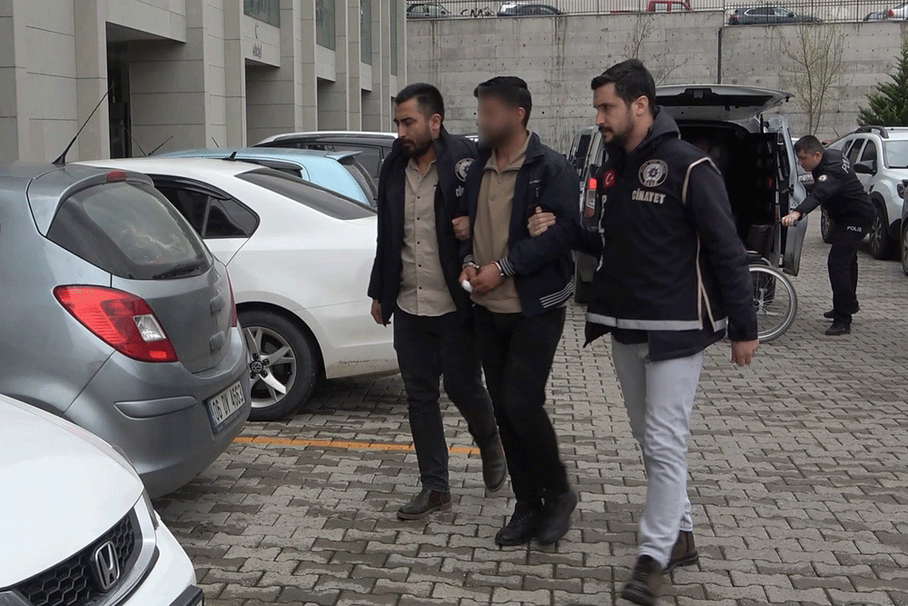 Ablalarıyla erkek arkadaşını bıçaklayan kardeşler gözaltına alındı