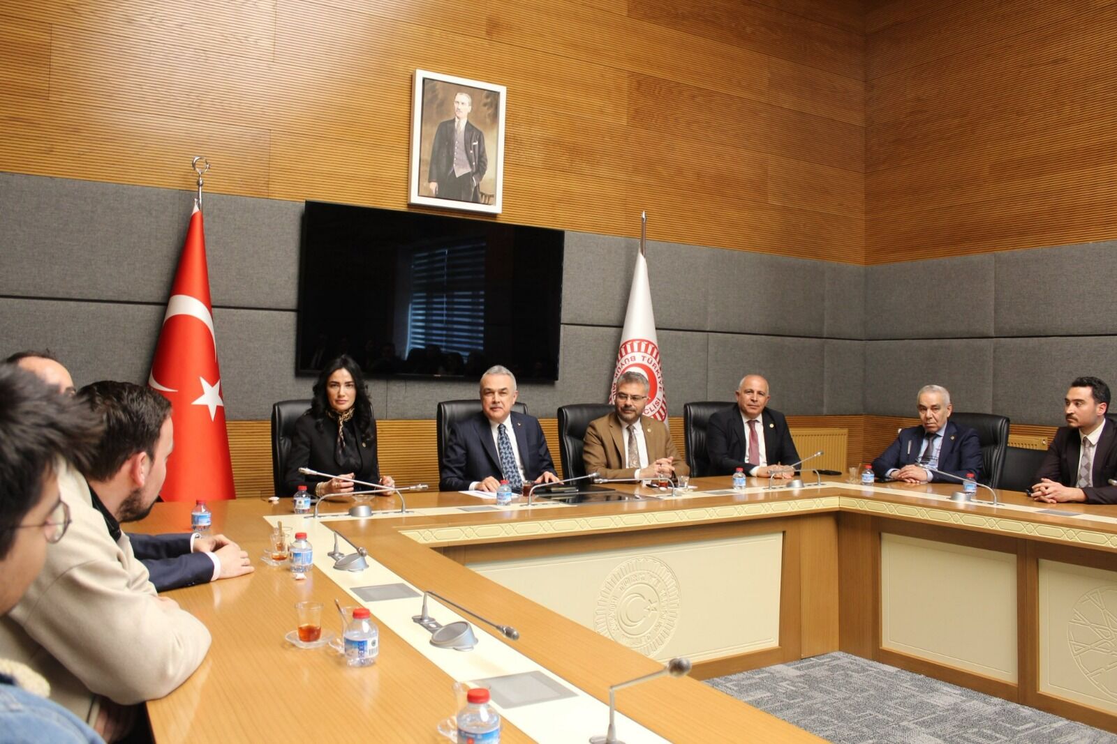 Ak Partili Vekiller Meclis’te Aydınlı Öğrencilerle Buluştu Eğitim Ve Gelecek Hedefleri Masaya Yatırıldı (2)