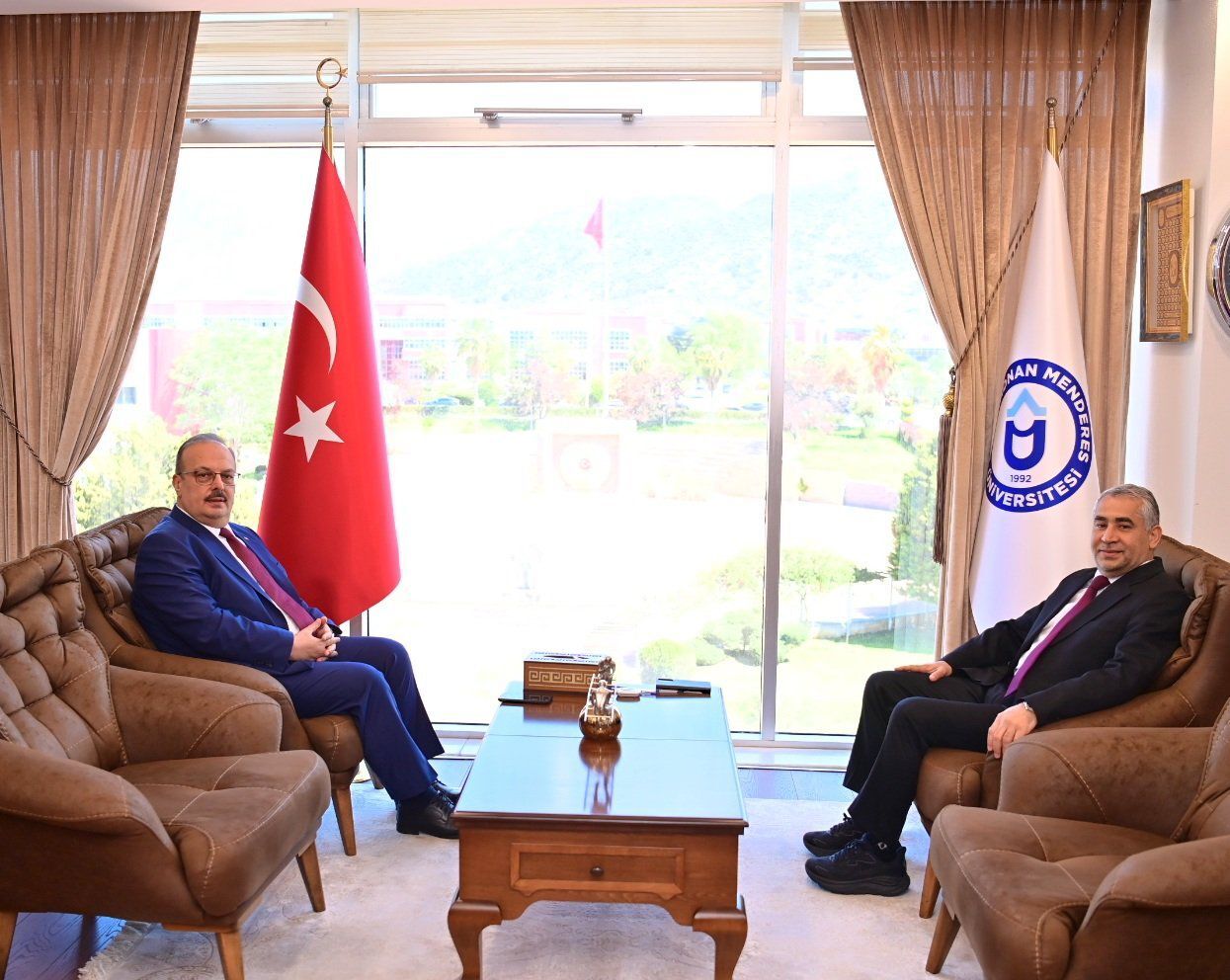 Aydın’da bir dönem kapanıyor! Vali Canbolat’tan Ankara öncesi son temaslar