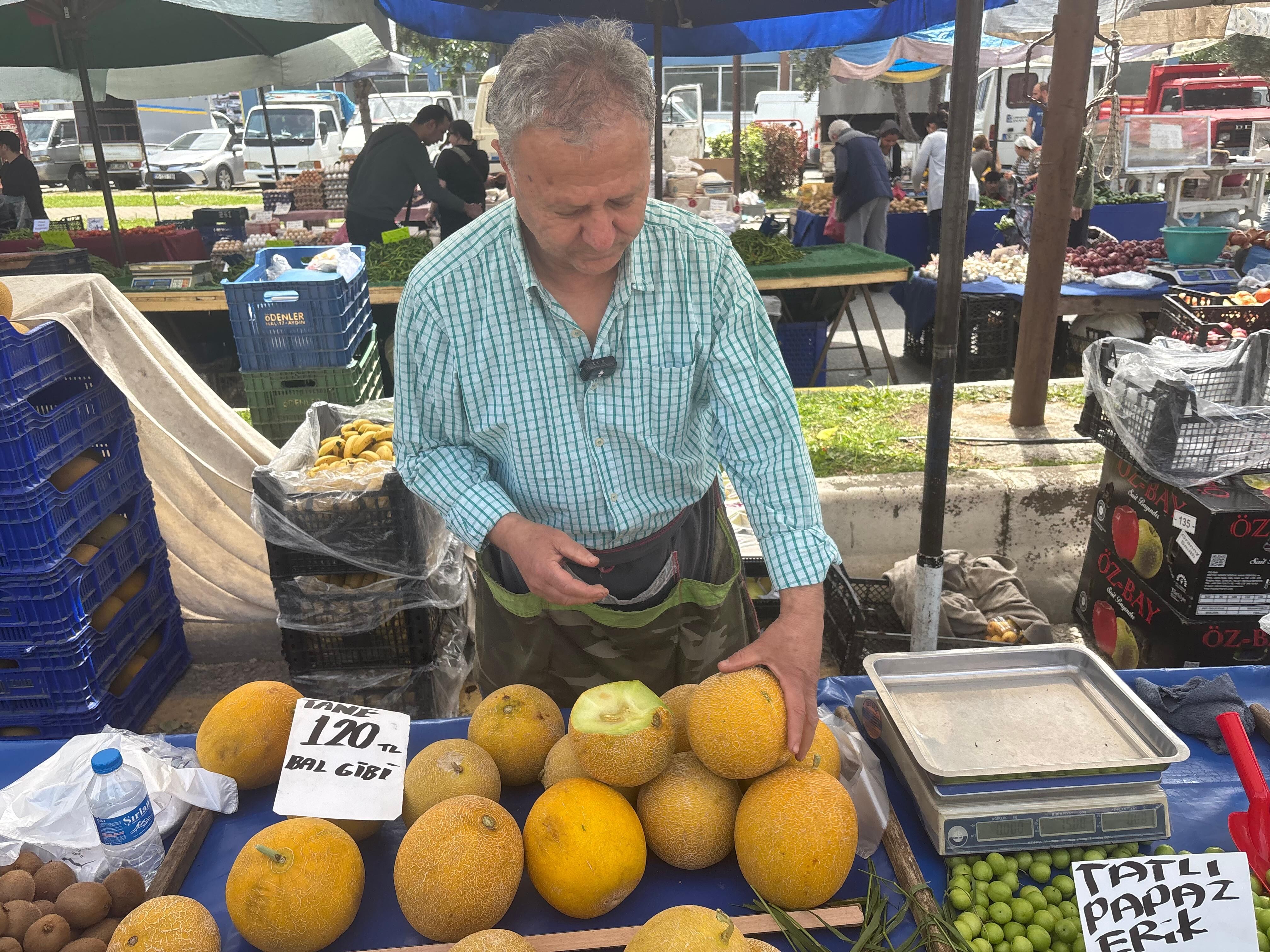 Aydinda Kavun Tezgahtaki Yerini Aldi Kavunun Tanesi Ne Kadar 657325 7B8B92