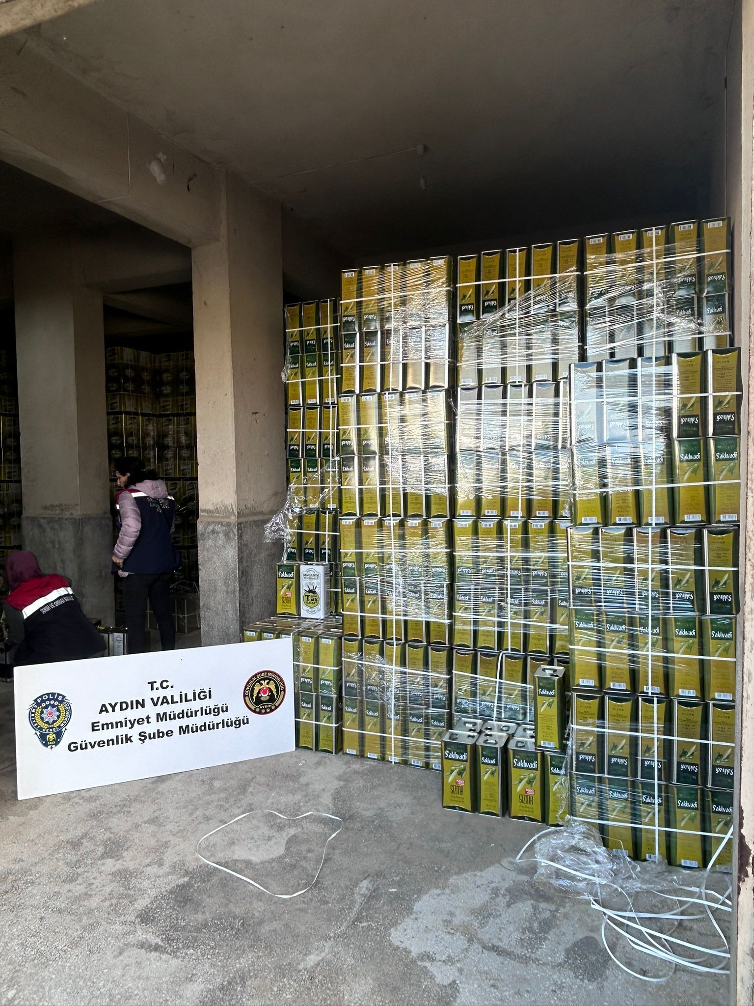 Aydın’da sahte zeytinyağı operasyonu! 1,5 milyonluk malzeme ele geçirildi