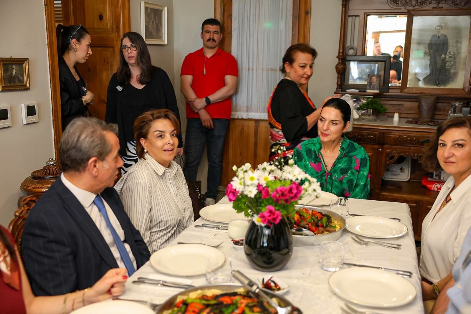 Aydinda Tarihi Bulusma Baskan Yetiskin Ve Kosta Rika First L 656396 0Ab0D1