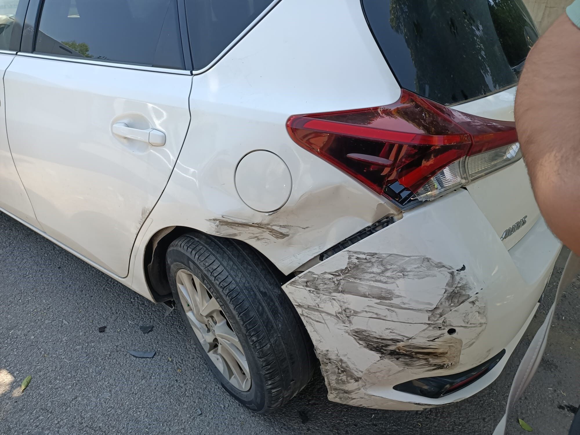 Aydın’da ticari araç ortalığı karıştırdı! Zincirleme kazada 1 yaralı